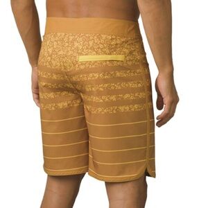 PRANA High Seas board shorts men’s size 32